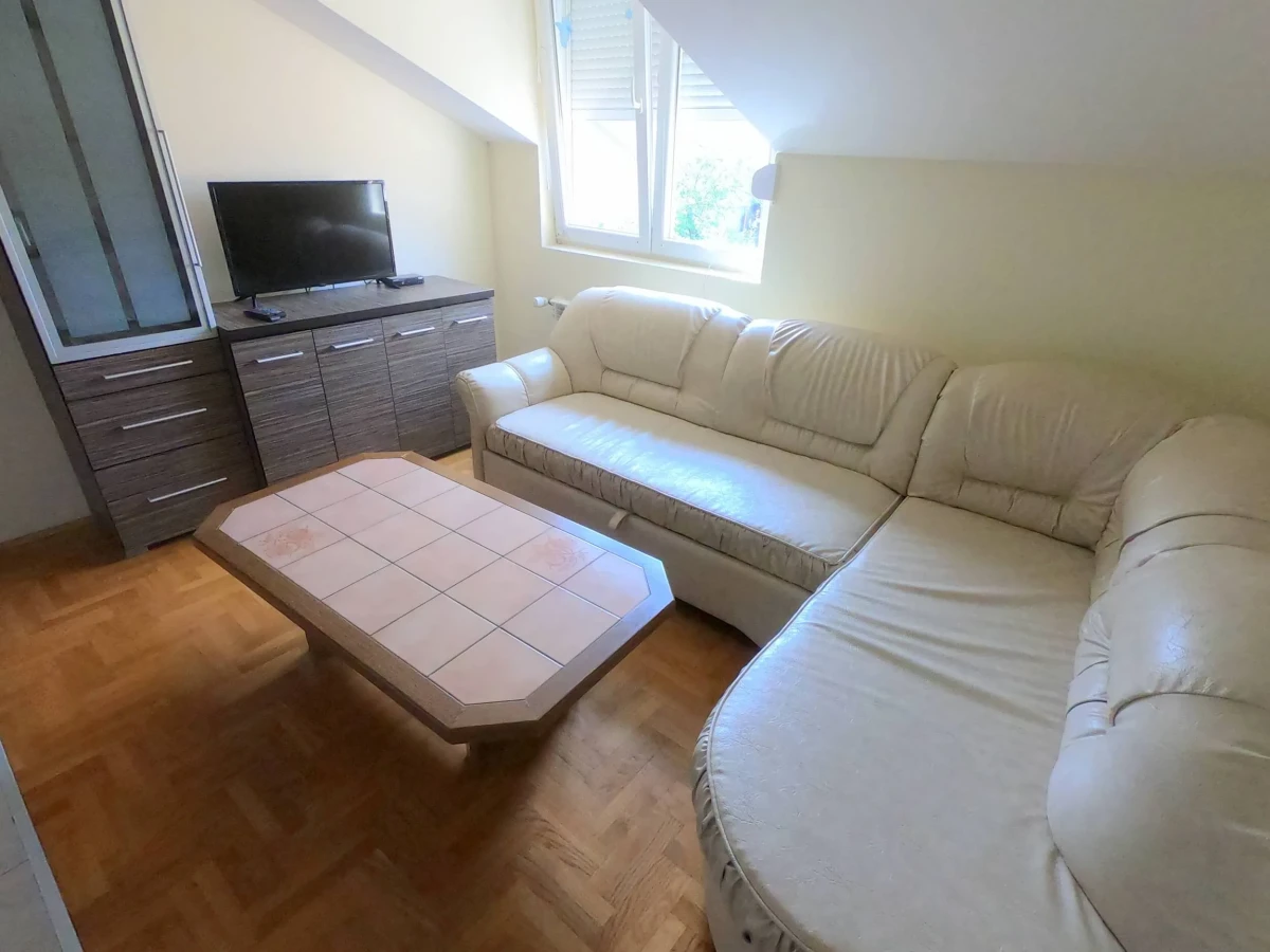 Apartman broj 3