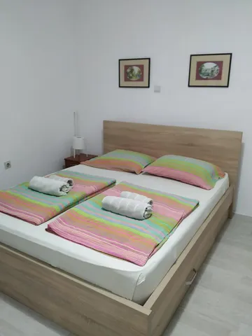 Sobe i apartmani LUKA