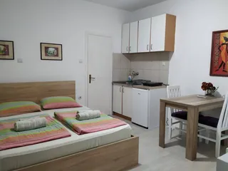 Sobe i apartmani LUKA