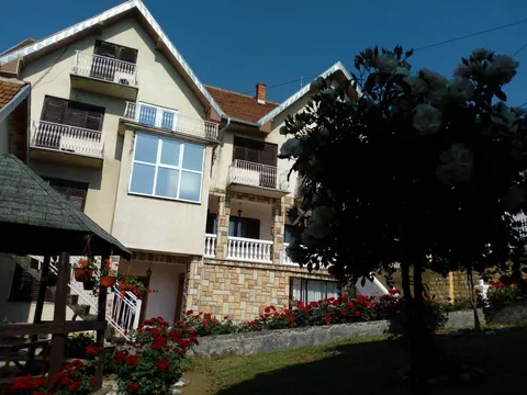 Vila Kole - Sneža Perović