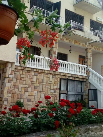 Vila Kole - Sneža Perović