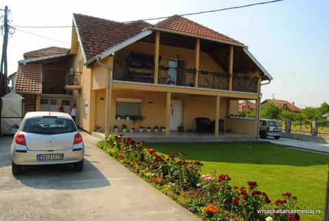 Vila Nikola i Aleksa