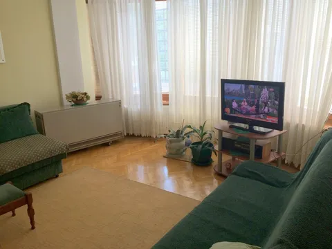 Apartman CENTAR u zgradi Robne kuća