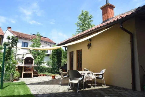 Apartmani "Nik Lux"
