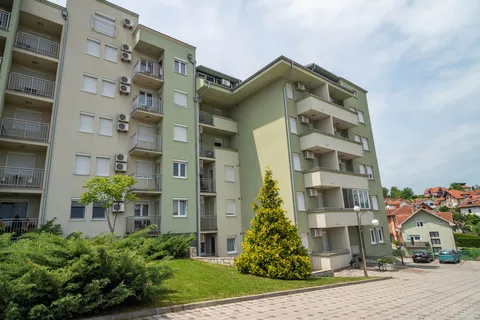 Apartmani Zoki i Ruža