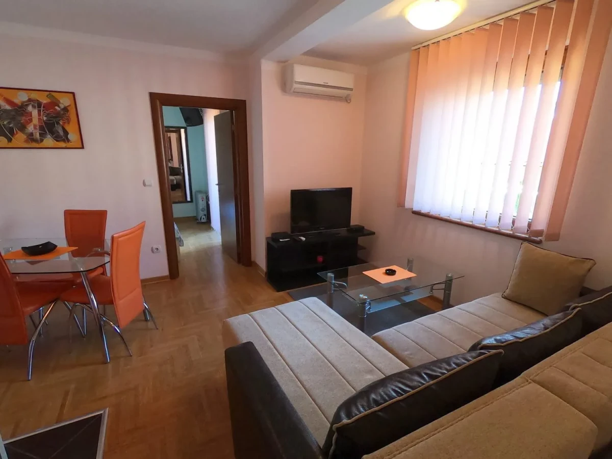 Apartman broj 1