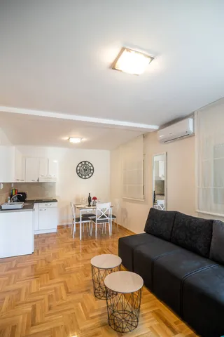 Pet apartmana kod Vrnjačkih termi by Central