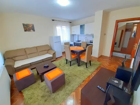 Apartman MAJA u Jastrebačkoj