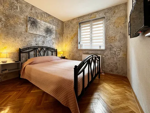 Apartmani LORA i DONA