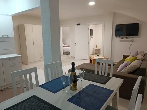 Apartmani u Vili MIR