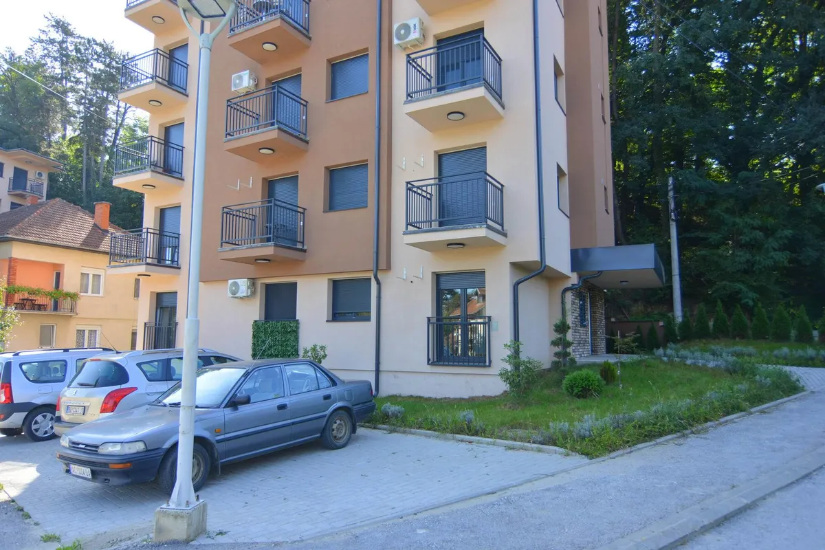 Apartman Lena - Tri Ljubičice