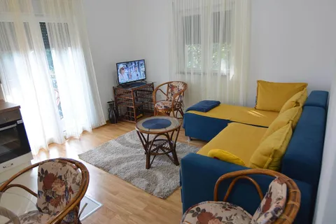 Apartman Lena - Tri Ljubičice