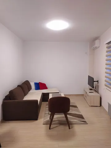 Apartman MEGI