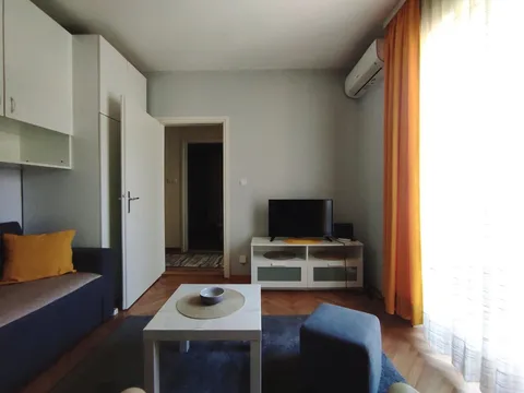 Apartman Royal Holiday 4