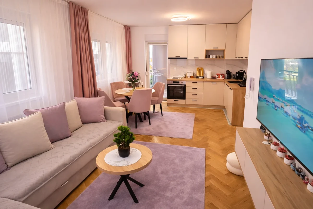 Alma Apartment - Family Stay Across Aqua Park Raj