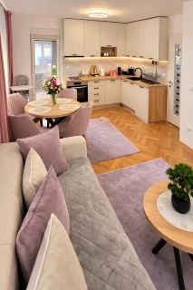Alma Apartment - Family Stay Across Aqua Park Raj