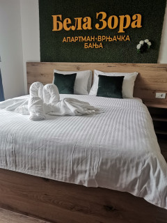 Apartman Bela Zora
