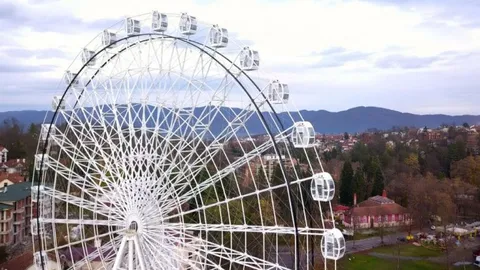 Gradi se panoramski točak u Vrnjačkoj Banji (2022)
