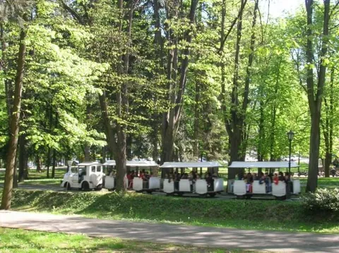 Vrnjački vozić - putovanje kroz Vrnjačke parkove