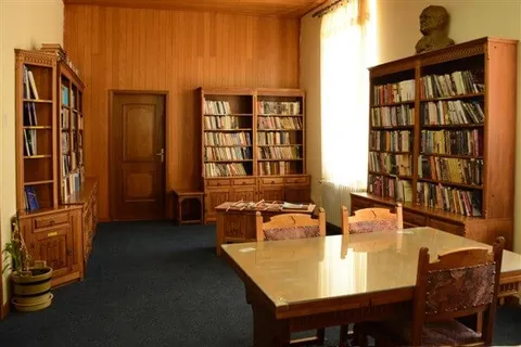 Narodna biblioteka Dr Dušan Radić u Vrnjačkoj Banji