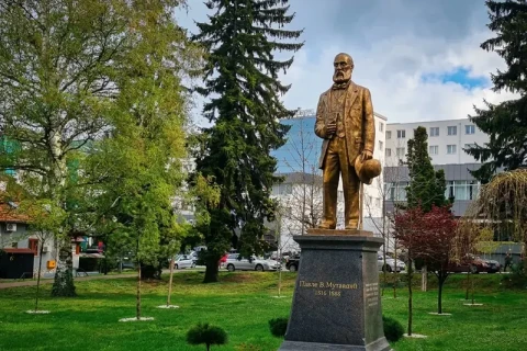 Spomenik Pavlu Mutavdžiću u Vrnjačkoj Banji